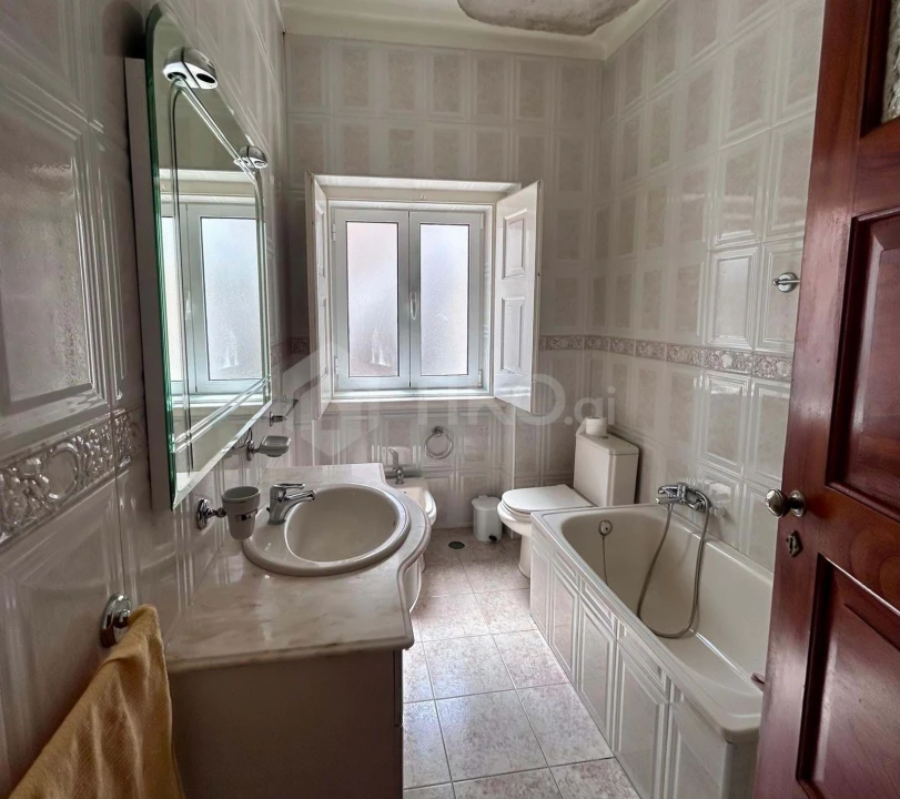 Moradia T6 para Venda em Carregado e Cadafais Foto 10