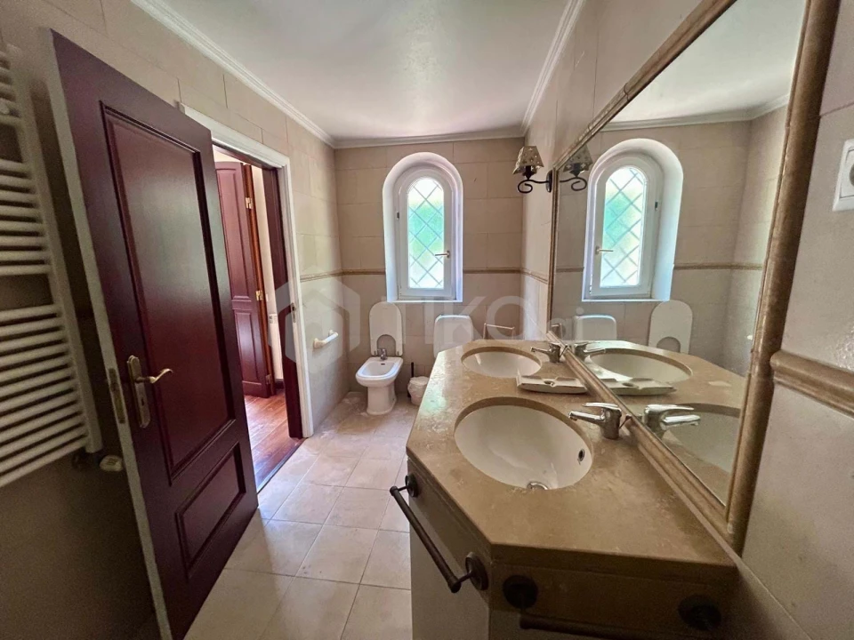 Moradia T4 para Venda em Azambuja Foto 17