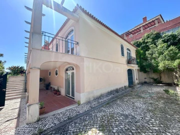 Moradia T4 para Venda em Azambuja