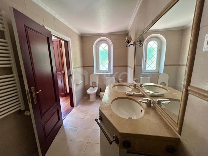 Moradia T4 para Venda em Azambuja Foto 17