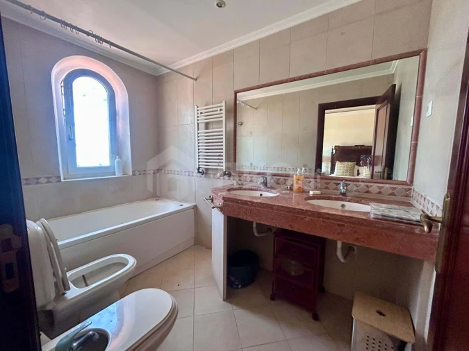 Moradia T4 para Venda em Azambuja Foto 10