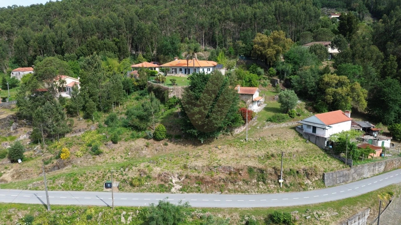 Terreno para Venda em Cabração e Moreira do Lima Foto 1