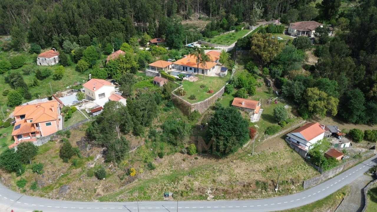 Terreno para Venda em Cabração e Moreira do Lima Foto 5