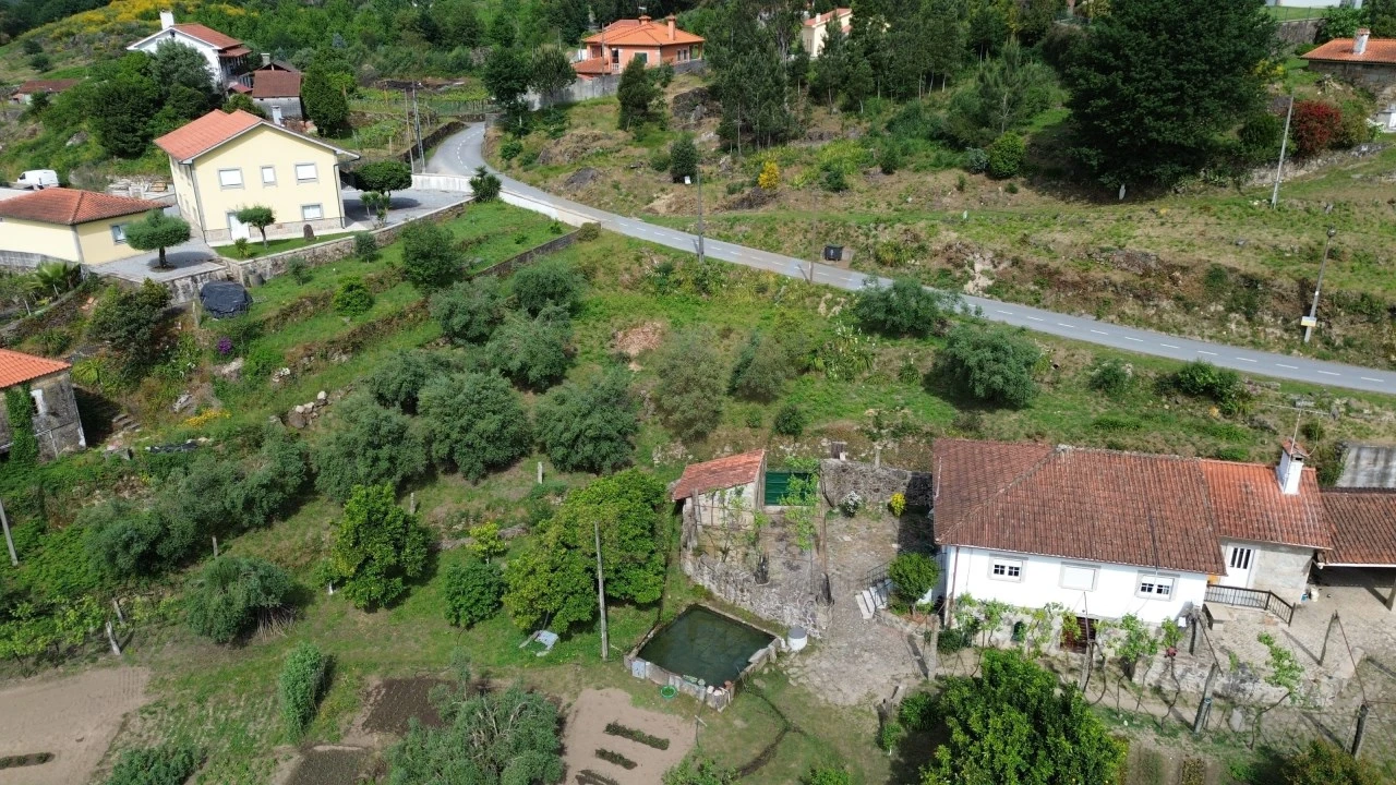 Terreno para Venda em Cabração e Moreira do Lima Foto 1