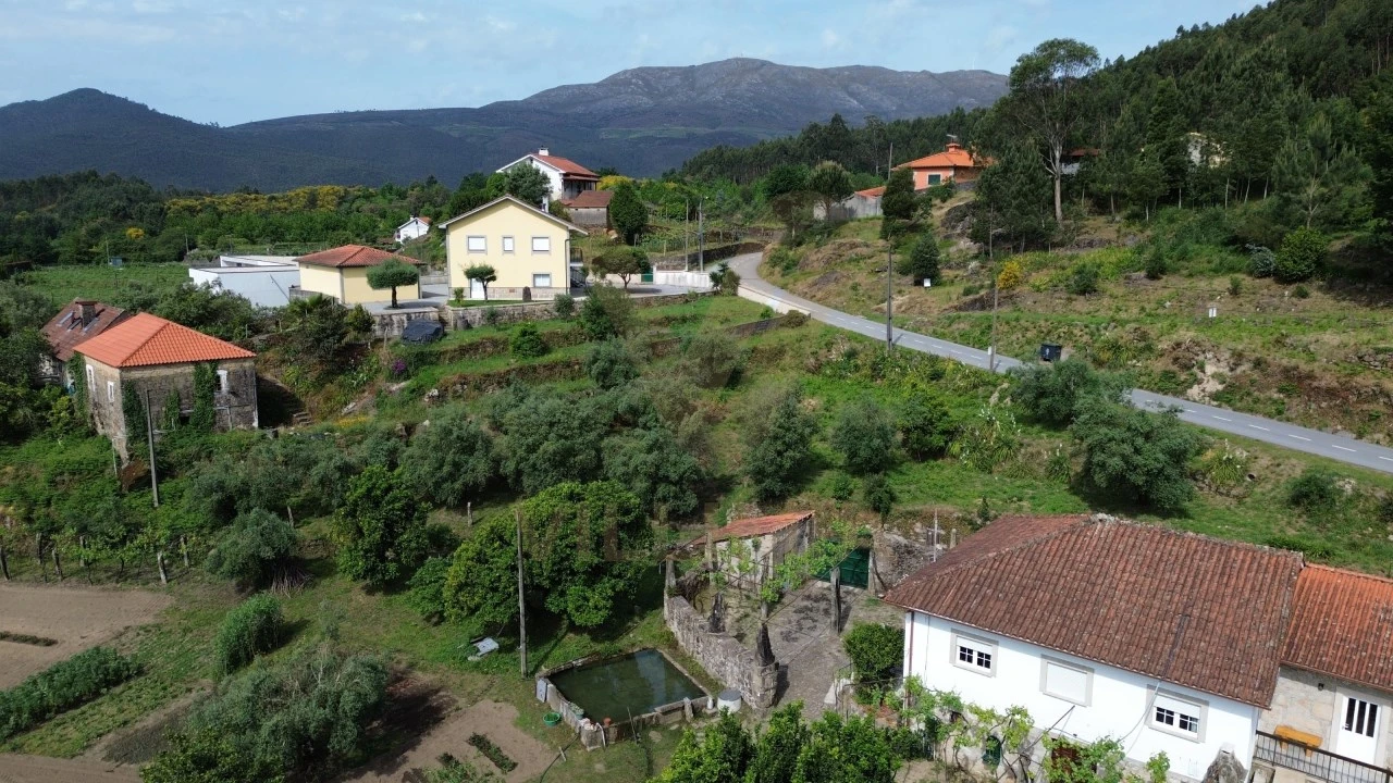 Terreno para Venda em Cabração e Moreira do Lima Foto 2
