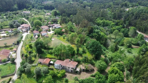 Terreno para Venda em Rebordões (Souto)