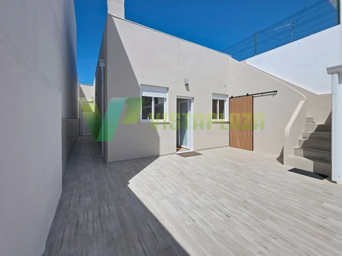 Moradia T2 para Venda em Portimão Foto 9