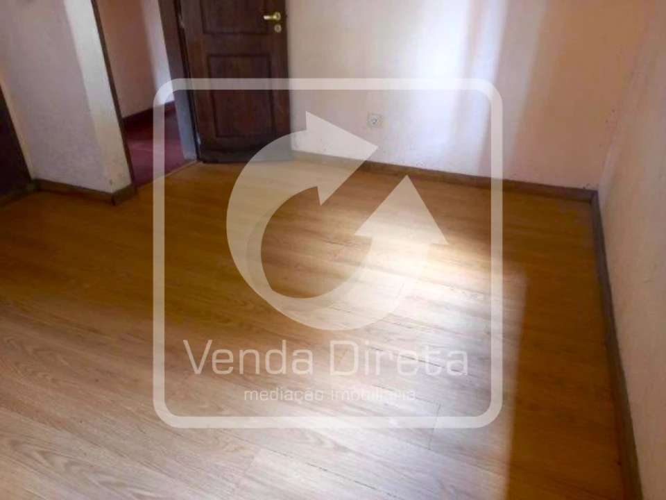 Apartamento T4 para Venda em Rio de Mouro Foto 13