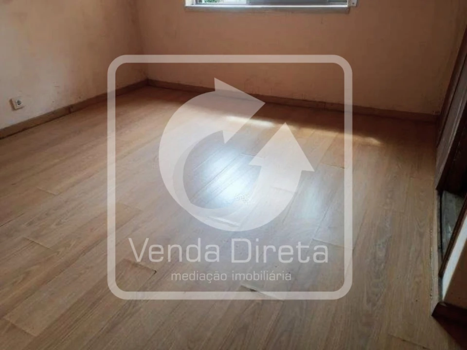Apartamento T4 para Venda em Rio de Mouro Foto 14