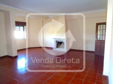 Apartamento T4 para Venda em Rio de Mouro