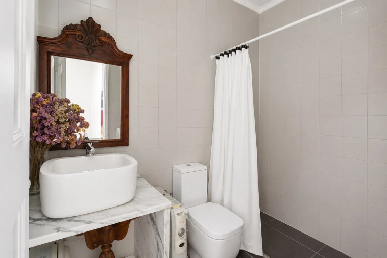 Apartamento T4 para Venda em Ajuda Foto 8