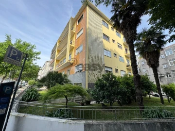Apartamento T6 para Venda em Braga (São José de São Lázaro e São João do Souto)