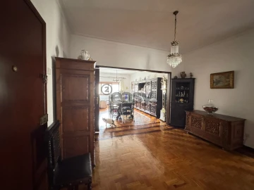 Apartamento T6 para Venda em Braga (São José de São Lázaro e São João do Souto)