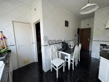 Apartamento T6 para Venda em Braga (São José de São Lázaro e São João do Souto)