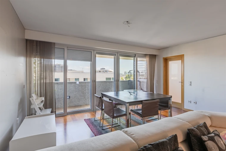 Apartamento T3 para Venda em Ramalde Foto 6