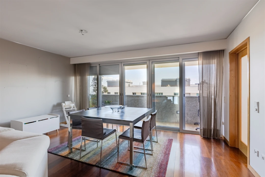 Apartamento T3 para Venda em Ramalde Foto 2