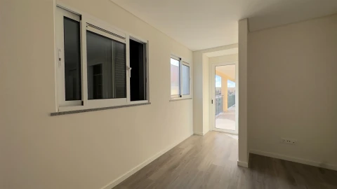 Apartamento T3 para Venda em Funchal (Se)