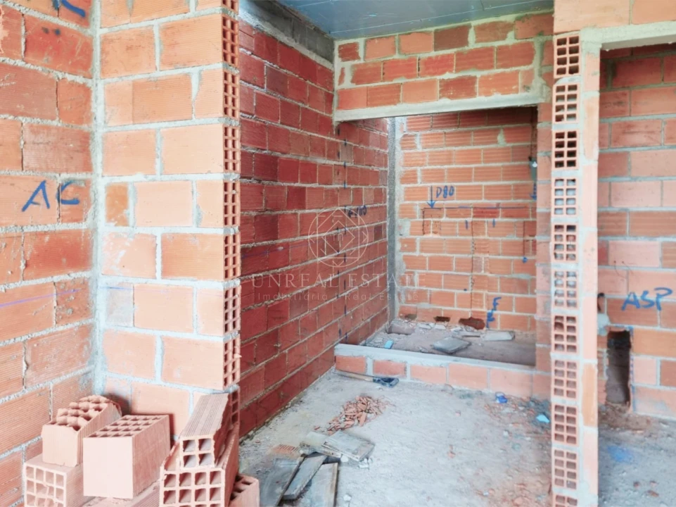 Moradia T4 para Venda em Fernao Ferro Foto 28