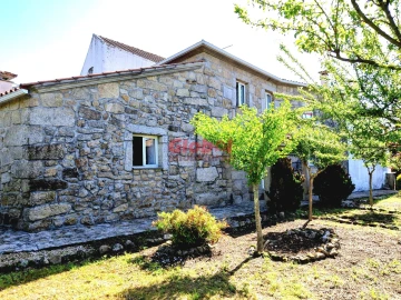 Moradia T4 para Venda em Romãs, Decermilo e Vila Longa