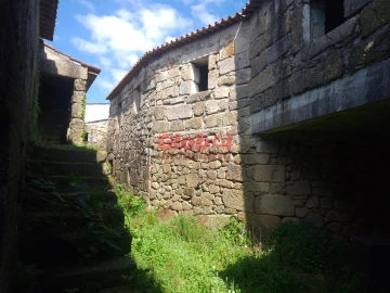 Moradia T0 para Venda em Campo