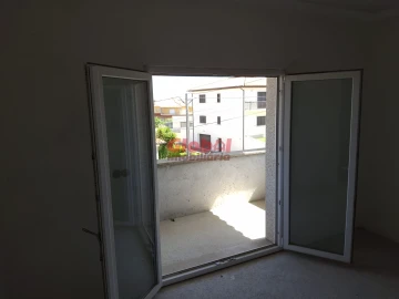 Moradia T4 para Venda em Aguiar da Beira e Coruche