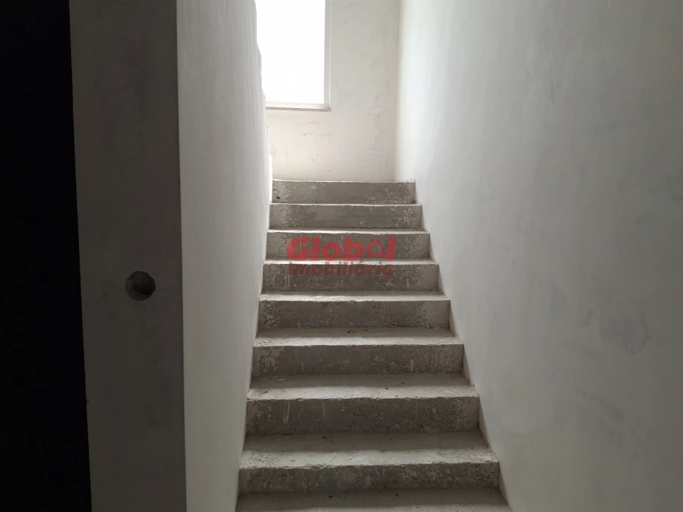 Moradia T4 para Venda em Aguiar da Beira e Coruche Foto 8