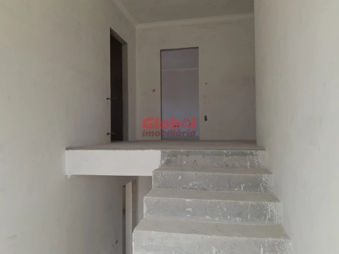 Moradia T4 para Venda em Aguiar da Beira e Coruche Foto 9