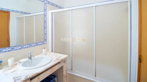 Apartamento T2 para Arrendamento em Lagos (São Sebastião e Santa Maria)