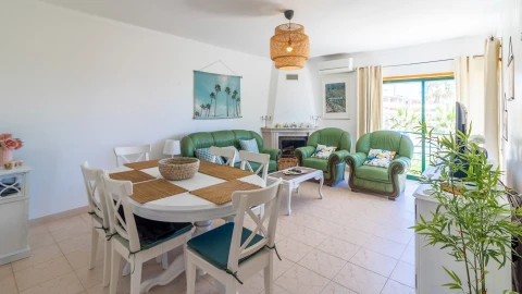 Apartamento T2 para Arrendamento em Lagos (São Sebastião e Santa Maria)