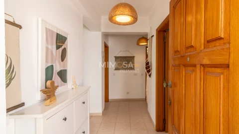 Apartamento T2 para Arrendamento em Lagos (São Sebastião e Santa Maria)