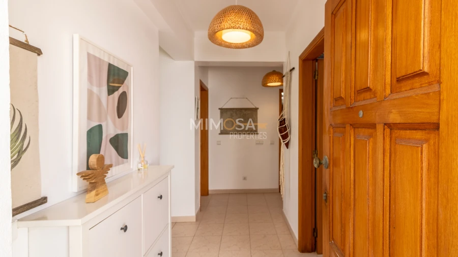 Apartamento T2 para Arrendamento em Lagos (São Sebastião e Santa Maria) Foto 7