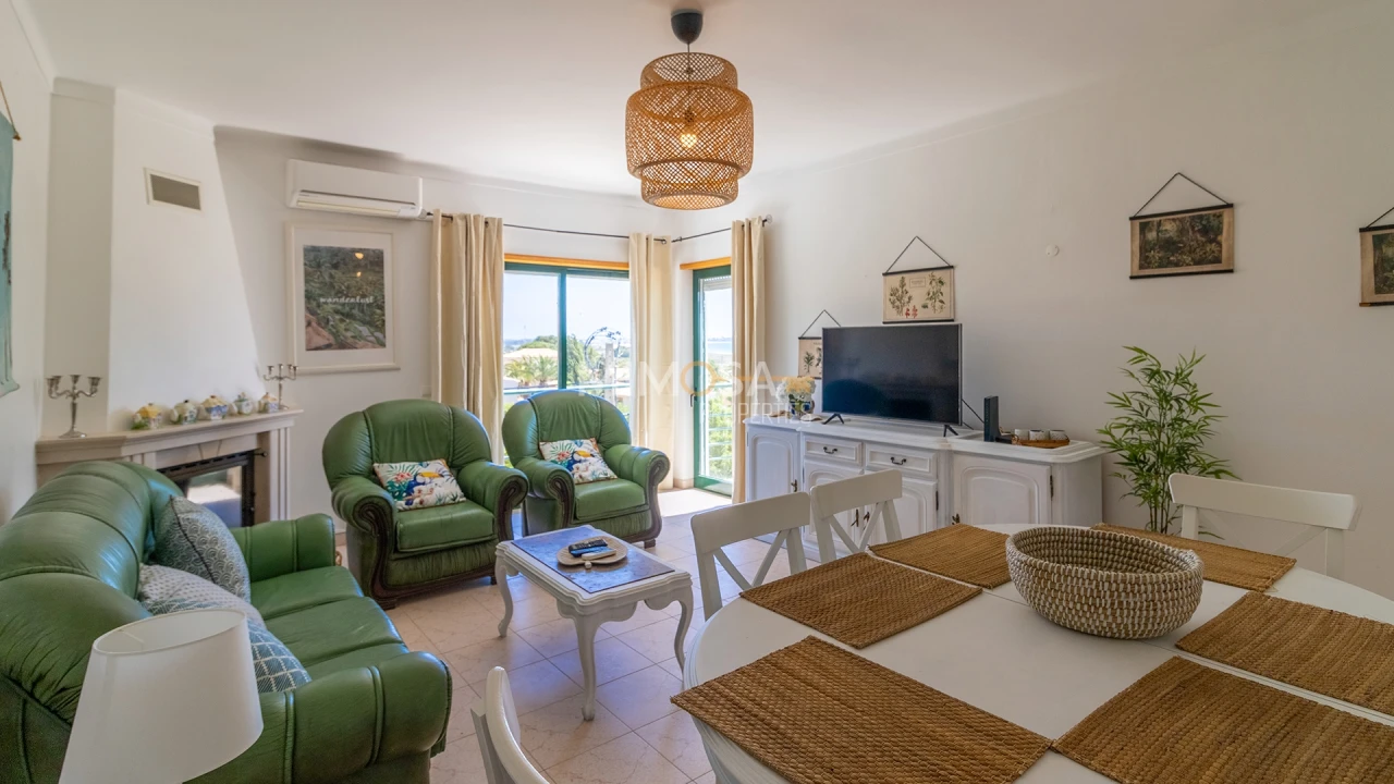 Apartamento T2 para Arrendamento em Lagos (São Sebastião e Santa Maria) Foto 2