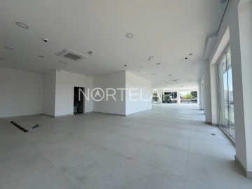 Loja para Arrendamento em Ribeirão