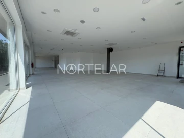 Loja para Arrendamento em Ribeirão