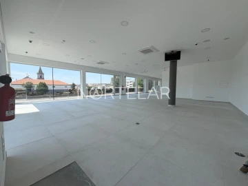 Loja para Arrendamento em Ribeirão