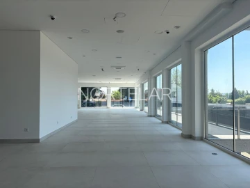 Loja para Arrendamento em Ribeirão