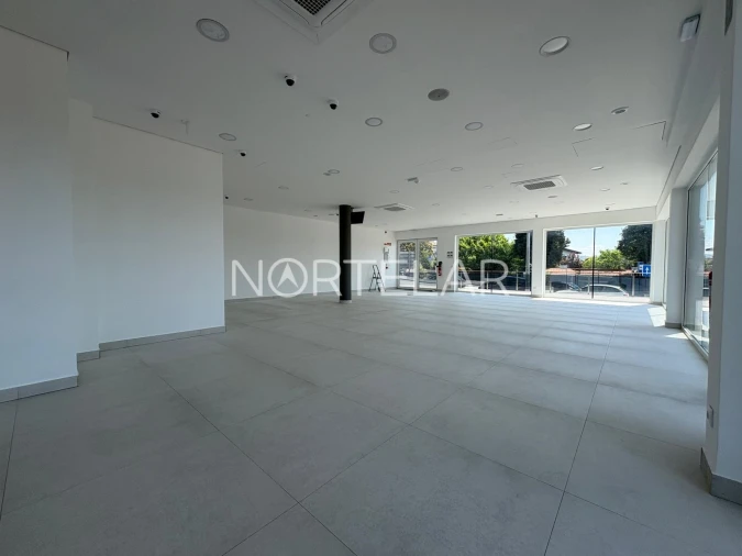 Loja para Arrendamento em Ribeirão Foto 8