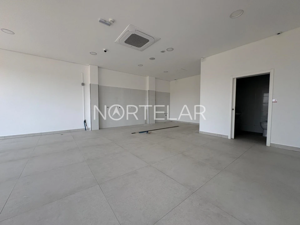 Loja para Arrendamento em Ribeirão Foto 9