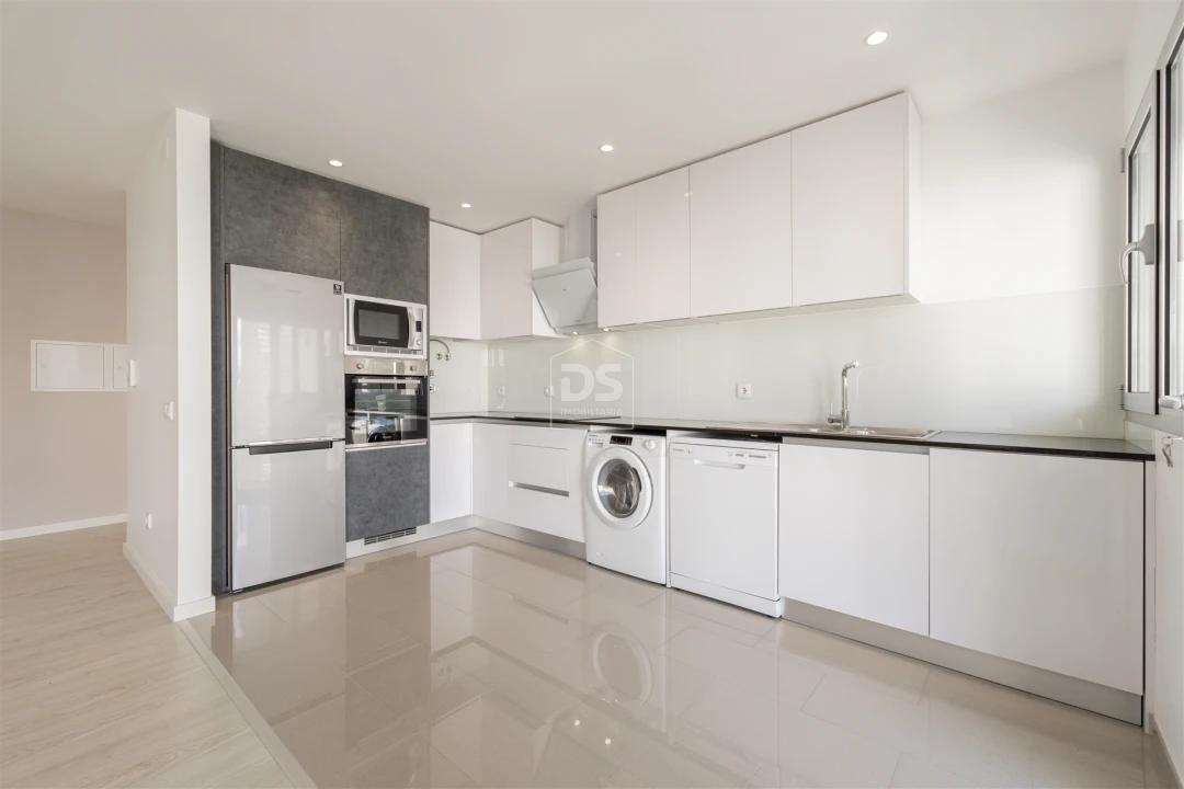 Apartamento T2 para Venda em Batalha Foto 6