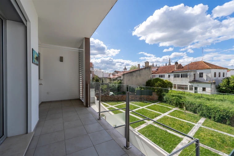 Apartamento T2 para Venda em Batalha Foto 9