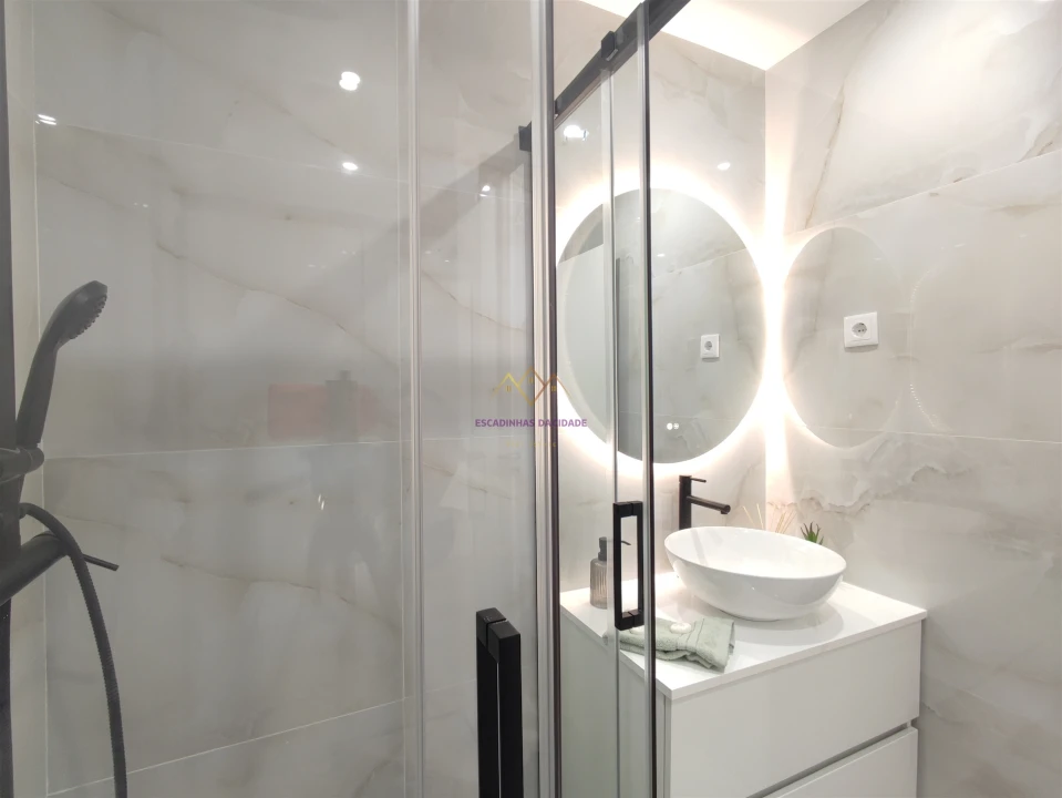 Apartamento T2 para Venda em Benfica Foto 9