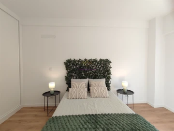 Apartamento T2 para Venda em Benfica