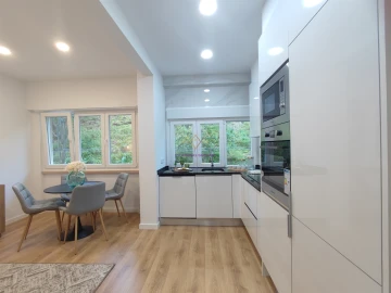 Apartamento T2 para Venda em Benfica