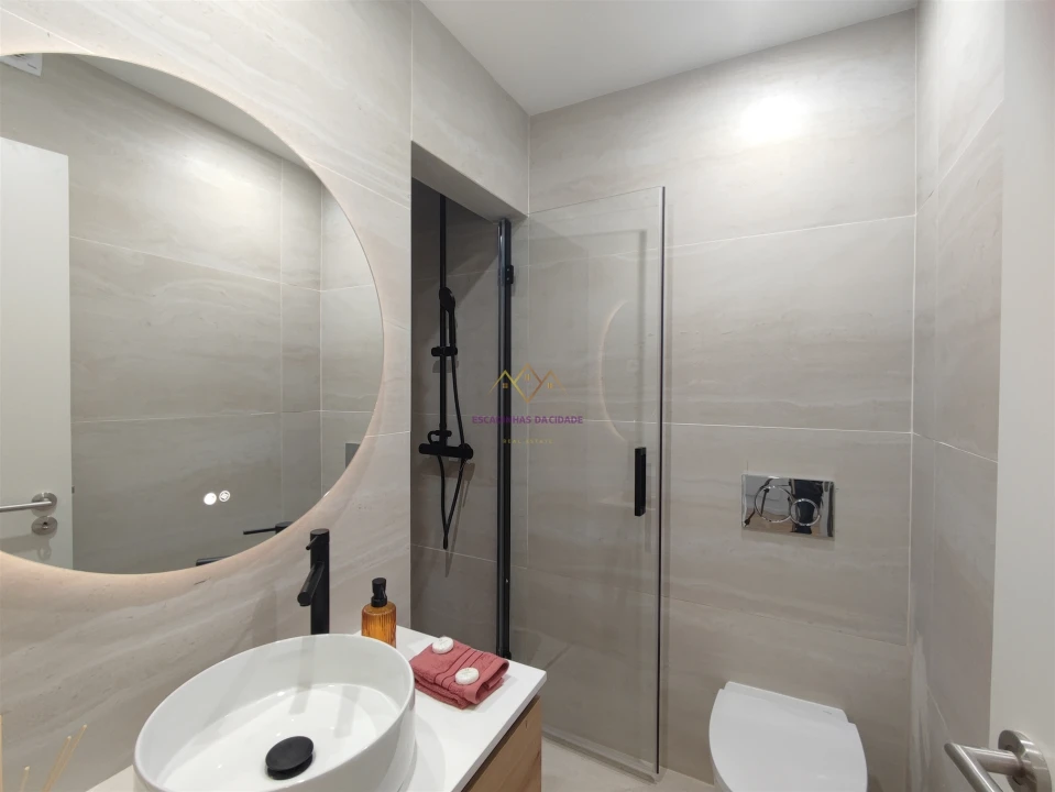 Apartamento T2 para Venda em Benfica Foto 37