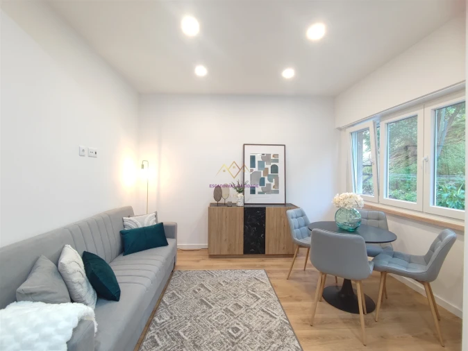 Apartamento T2 para Venda em Benfica Foto 16