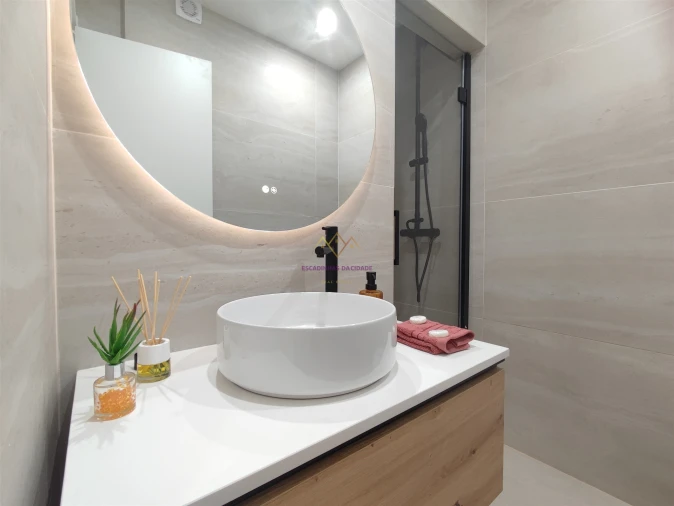 Apartamento T2 para Venda em Benfica Foto 30