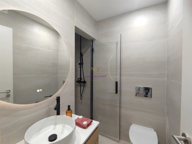 Apartamento T2 para Venda em Benfica Foto 37