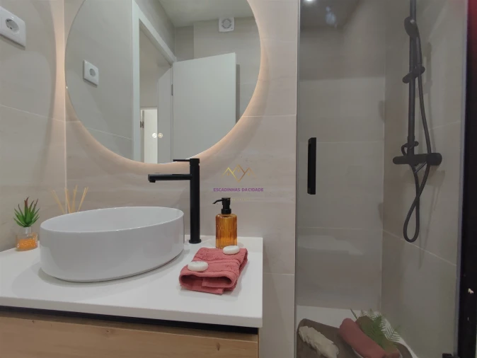 Apartamento T2 para Venda em Benfica Foto 29