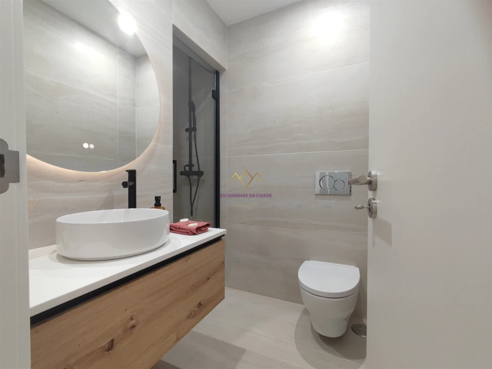 Apartamento T2 para Venda em Benfica Foto 28