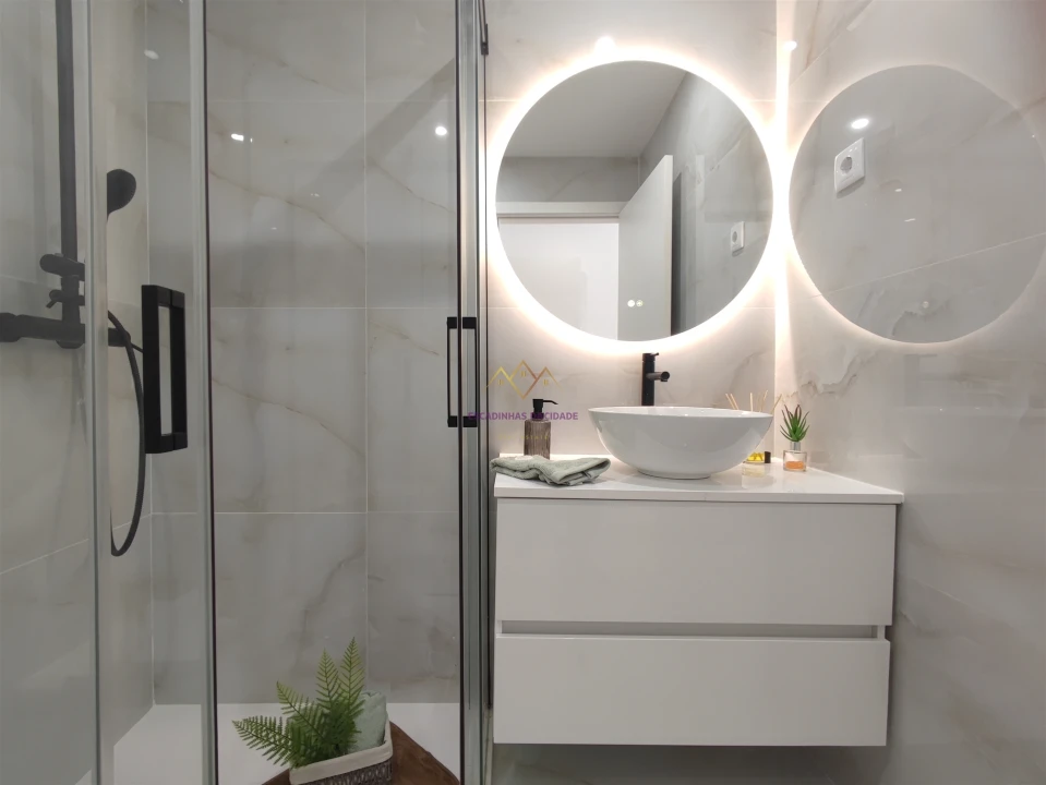 Apartamento T2 para Venda em Benfica Foto 26